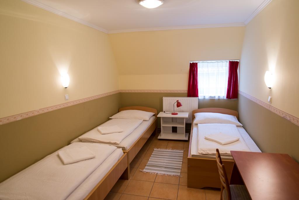 Taverna Panzio Sopron Eksteriør bilde